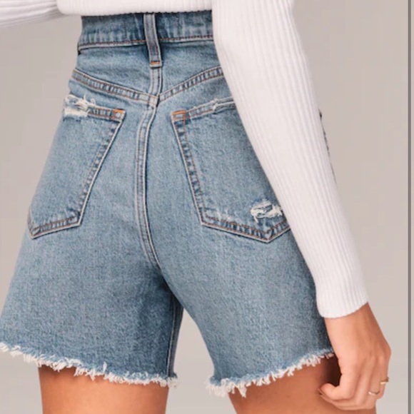 Abercrombie & Fitch The Dad Short High Rise - Picture 3 of 9